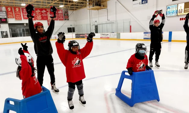 Stouffville Kids (Little and Big) Have a Blast Learning to Skate