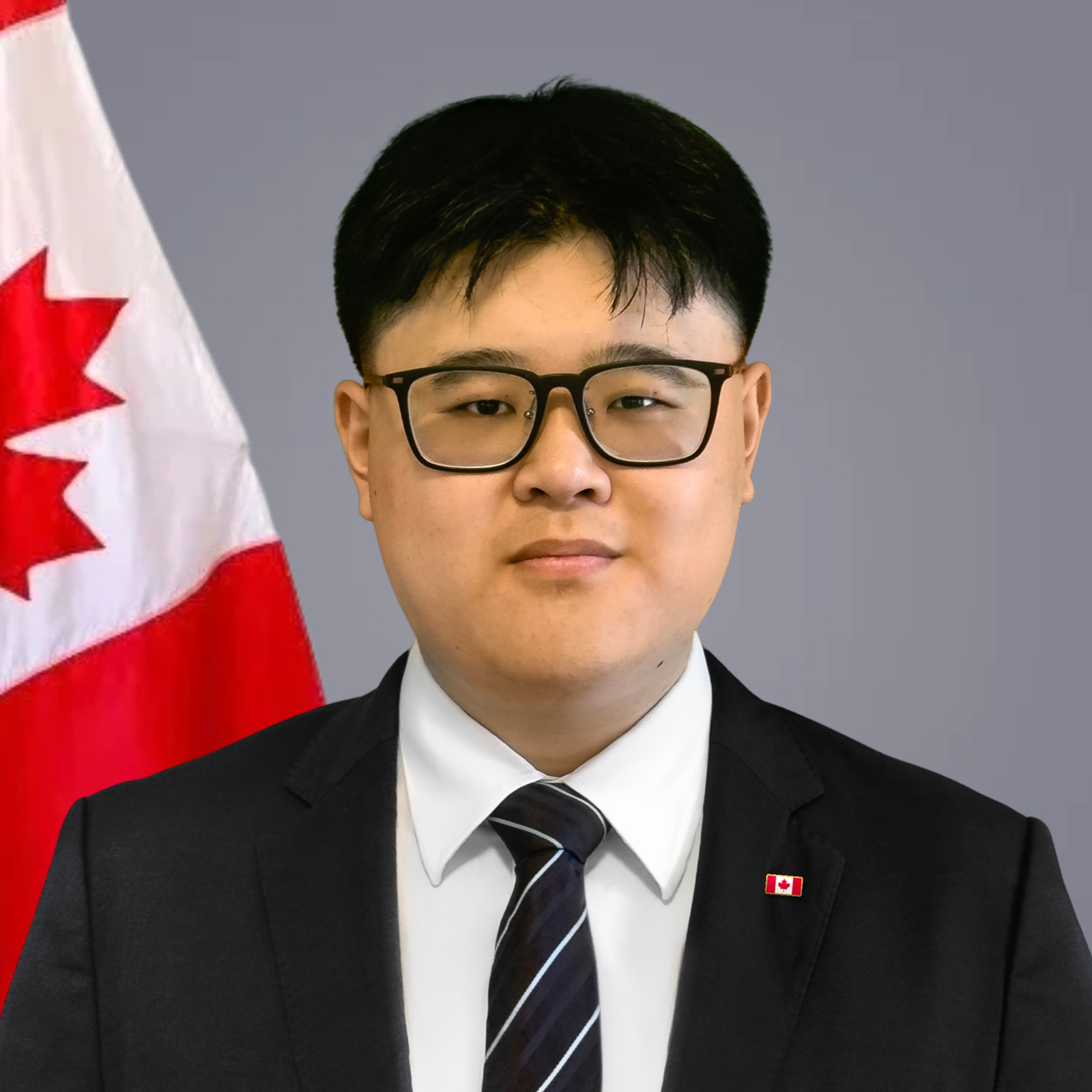 A portrait photograph of Bruce Yu. 